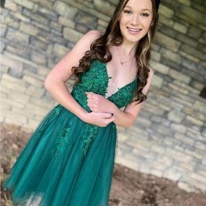 Emerald green prom/homecoming dress